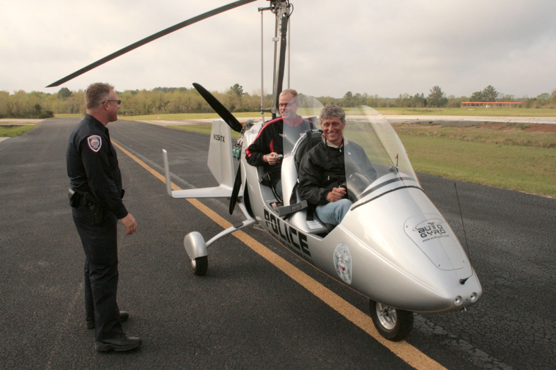 Illustration for article titled Flying the police aircraft of the future